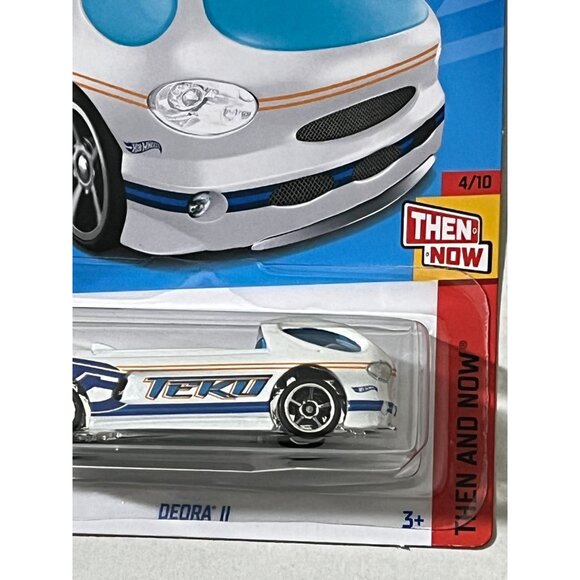 Hot Wheels Deora II Teku White Blue 2023 Then and Now Diecast Car - Picture 4 of 10